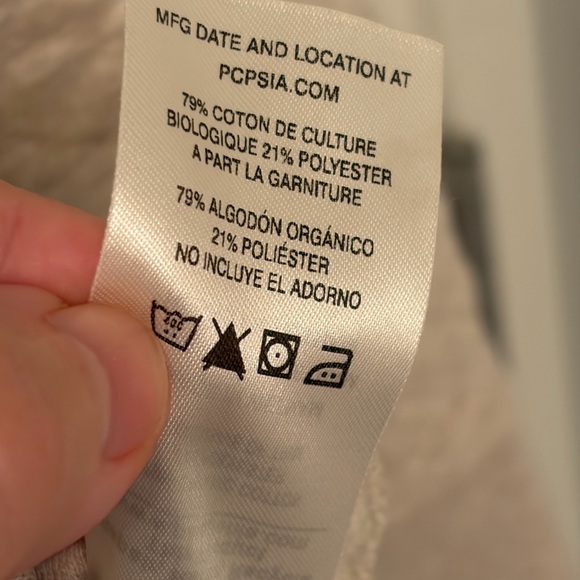 Patagonia Organic Cotton Cream and Navy Quilted Pullover - Picture 7 of 7